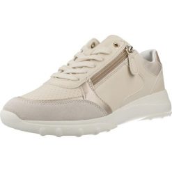 Buty GEOX D ALLENIEE Beżowy. Brązowe buty trekkingowe Geox, ze skóry, bez zapięcia. Za 365.99 zł.