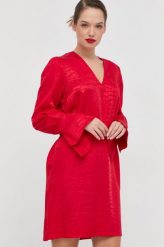 Twinset sukienka kolor czerwony mini prosta. Czerwone sukienki Twinset, na co dzień, bez wzorów, bez kołnierzyka, bez ramiączek, maxi, proste. W wyprzedaży za 679.99 zł.