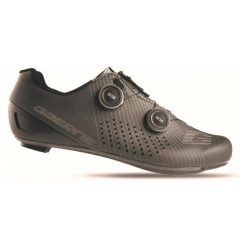 Buty Gaerne G-Fuga. Czarne buty trekkingowe GAERNE, z materiału, bez zapięcia. Za 724.20 zł.