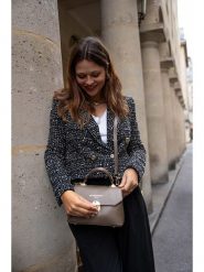 Victor & Hugo Paris Skórzana torebka "Florentine" w kolorze jasnobrązowym - 21,5 x 16,5 x 12,5 cm rozmiar: onesize. Brązowe torebki klasyczne Victor & Hugo Paris, bez wzorów, z materiału, bez dodatków. Za 295.99 zł.