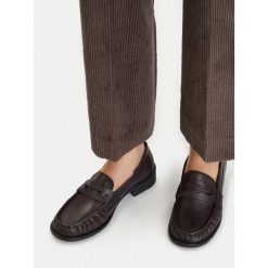 Mokasyny Lasocki. Brązowe mokasyny Lasocki, bez wzorów. Za 229.99 zł.