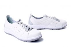 INBLU WG-51 0BS bianco-argent, półbuty damskie. Białe półbuty wsuwane Inblu, bez wzorów, bez obcasa. Za 119.90 zł.