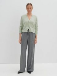 Someday Kaszmirowy kardigan w kolorze jasnozielonym rozmiar: M. Zielone swetry someday., m, bez wzorów, z kaszmiru, bez ramiączek. Za 434.99 zł.