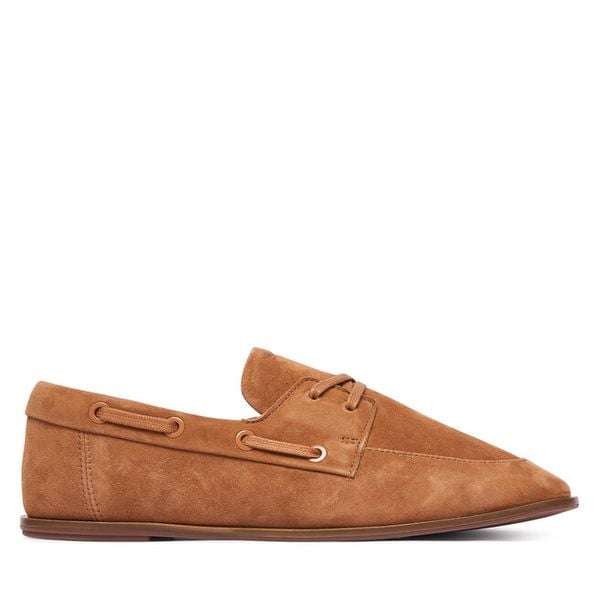 Półbuty Calvin Klein. Brązowe półbuty wsuwane Calvin Klein, bez wzorów, bez obcasa, na płaskiej podeszwie. Za 569.99 zł.