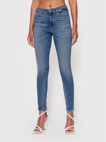 Guess Jeansy W2YA46 D4Q01 Niebieski Skinny Fit. Niebieskie jeansy Guess, z aplikacjami, z bawełny. Za 329.99 zł.