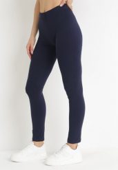 Granatowe Bawełniane Legginsy z Gumką w Pasie i Niskim Stanem Lexuna. Niebieskie legginsy Born2be, bez wzorów, z bawełny, sportowe. W wyprzedaży za 25.49 zł.