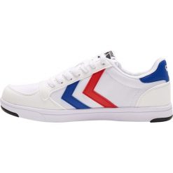 Buty fitness dla dorosłych Hummel stadil light canvas. Białe buty treningowe Hummel, na wiosnę, bez wzorów, bez zapięcia, na fitness i siłownię. Za 214.50 zł.