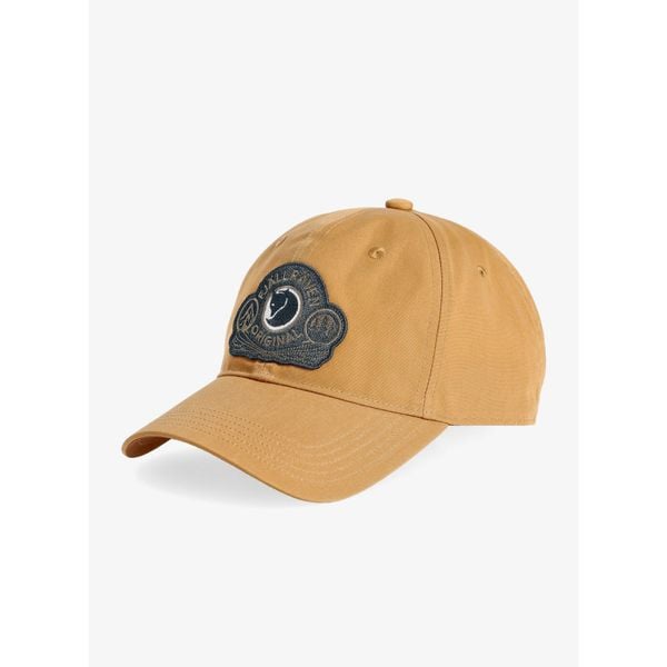 Czapka z daszkiem Fjallraven Classic Badge Cap. Brązowe czapki z daszkiem Fjällräven, bez wzorów, sportowe. Za 177.99 zł.