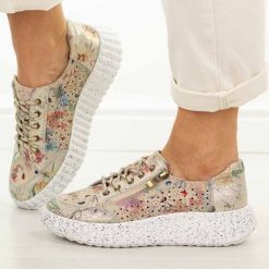 Złote skórzane półbuty damskie Vinceza 79604. Żółte półbuty wsuwane VINCEZA, na jesień, bez wzorów, z jeansu, biznesowe, z okrągłym noskiem, bez obcasa, na platformie. Za 269.00 zł.