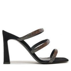 Klapki Pollini. Czarne klapki Pollini, bez wzorów, bez obcasa, bez zapięcia. Za 2,619.00 zł.