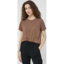 Cross Jeans t-shirt damski kolor brązowy. Brązowe t-shirty Cross Jeans, l, bez wzorów, z dzianiny, bez kołnierzyka, bez ramiączek. Za 69.99 zł.