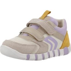 Buty GEOX B IUPIDOO Beżowy. Brązowe buty trekkingowe Geox, ze skóry, bez zapięcia. Za 226.99 zł.