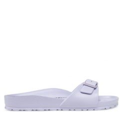 Klapki Birkenstock. Fioletowe klapki Birkenstock, bez wzorów, bez obcasa, bez zapięcia. Za 219.99 zł.