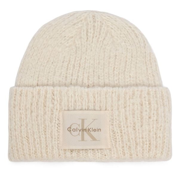 Czapka Calvin Klein. Białe czapki zimowe Calvin Klein, bez wzorów. Za 209.99 zł.
