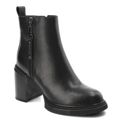 Czarne Botki Filippo Ocieplane Obuwie Damskie. Czarne botki Filippo, bez wzorów, ze skóry, eleganckie, bez obcasa, bez zapięcia. Za 249.00 zł.