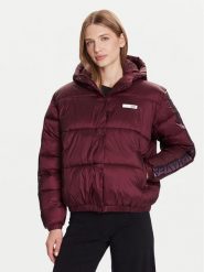 EA7 Emporio Armani Kurtka zimowa 7W000681 AF16413 M5064 Bordowy Relaxed Fit. Czerwone kurtki EA7 Emporio Armani, na zimę, l, bez wzorów, z syntetyku, bez kaptura. Za 999.99 zł.