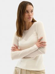 Karen by Simonsen Bluzka Mandarina 10104771 Écru Regular Fit. Bluzki Karen by Simonsen, xs, bez wzorów, z bawełny, bez kołnierzyka, bez ramiączek. Za 279.99 zł.