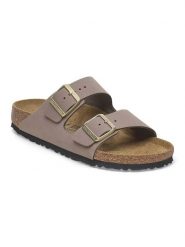 Birkenstock Skórzane klapki "Arizona" w kolorze fioletowym rozmiar: 36. Różowe klapki Birkenstock, bez wzorów, z nubiku, klasyczne, z otwartym noskiem, bez obcasa, bez zapięcia. Za 401.59 zł.