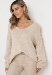Jasnobeżowy Sweter z Szerokimi Rękawami Armananis. Brązowe swetry Born2be, bez wzorów, z dzianiny, bez ramiączek. W wyprzedaży za 84.99 zł.