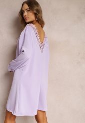 Fioletowa Sukienka Mini z Koronkową Wstawką i Długimi Rękawami Jood. Fioletowe sukienki Renee, plus size, bez wzorów, z koronki, bez kołnierzyka, plus size, bez ramiączek, mini, trapezowe. W wyprzedaży za 75.99 zł.