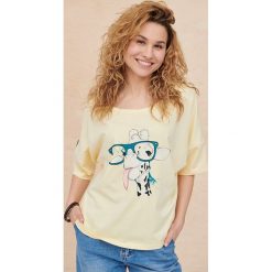 T-Shirt Damski Raffin BS Bananowy. Żółte t-shirty blue shadow, z aplikacjami, z bawełny, retro, bez kołnierzyka, bez ramiączek. Za 159.90 zł.