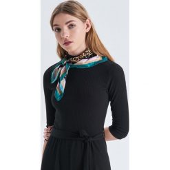 Kombinezon z wiązaniem - Czarny. Kombinezony marki Cropp. Za 99.99 zł.