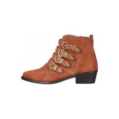 Pierre Cardin Buty wysokie za kostke 4114101. Botki Pierre Cardin, bez wzorów, za kostkę, bez obcasa, bez zapięcia. Za 300.00 zł.