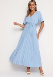 Niebieska Sukienka Plisowana Maxi z Wiązanym Paskiem Dianiza. Niebieskie sukienki Born2be, bez wzorów, z materiału, bez kołnierzyka, bez ramiączek, maxi. Za 139.99 zł.