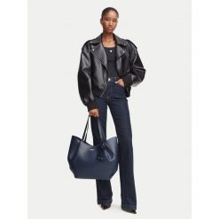 Torebka Guess. Niebieskie shopper bag Guess, z aplikacjami, bez dodatków. Za 714.99 zł.