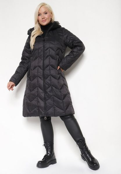 Czarna Długa Kurtka z Ozdobnym Pikowanym Przeszyciem i Kapturem Pretini. Czarne kurtki Born2be, plus size, bez wzorów, z jeansu, eleganckie. Za 279.99 zł.