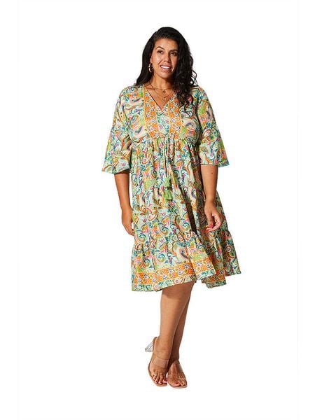 Aller Simplement Sukienka w kolorze miętowym ze wzorem rozmiar: 50/52. Zielone sukienki Aller Simplement, bez wzorów, klasyczne, bez kołnierzyka, bez ramiączek, midi. Za 87.40 zł.