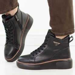 Czarne skórzane botki damskie Filippo Dbt6452/26. Czarne botki Filippo, bez wzorów, z jeansu, eleganckie, z okrągłym noskiem, bez obcasa, na platformie, bez zapięcia. Za 319.00 zł.