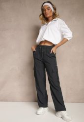 Granatowe Spodnie Cargo z Bawełną o Szerokim Kroju High Waist Mairiora. Niebieskie jeansy Renee, bez wzorów, z bawełny, z podwyższonym stanem. W wyprzedaży za 35.99 zł.
