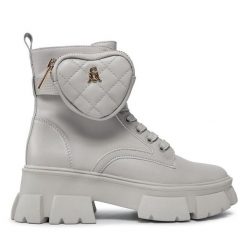 Trapery Steve Madden. Traperki Steve Madden, bez wzorów, bez obcasa, bez zapięcia. Za 749.99 zł.