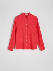 Koszula oversize z bawełny - czerwony. Czerwone koszule Reserved, l, bez wzorów, z bawełny, bez kołnierzyka, bez ramiączek. W wyprzedaży za 39.99 zł.