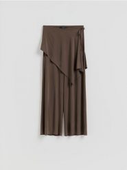 Spodnie z chustą - beżowy. Brązowe chusty Reserved, bez wzorów, z dzianiny. Za 99.99 zł.