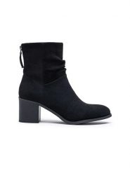 Foreverfolie Botki w kolorze czarnym rozmiar: 36. Czarne botki Foreverfolie, bez wzorów, eleganckie, bez obcasa, bez zapięcia. Za 125.25 zł.