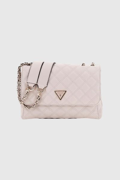 GUESS Beżowa kopertówka damska Giully. Brązowe kopertówki Guess, z aplikacjami, ze skóry ekologicznej, bez dodatków. W wyprzedaży za 309.99 zł.