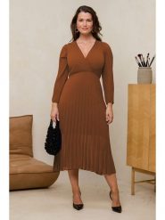 Curvy Lady Sukienka w kolorze jasnobrązowym rozmiar: 44/46. Brązowe sukienki Curvy Lady, bez wzorów, klasyczne, bez kołnierzyka, bez ramiączek, maxi. Za 154.07 zł.