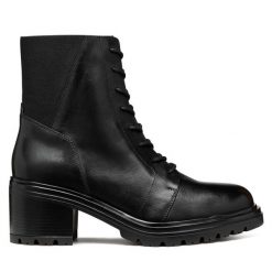Botki Geox. Czarne botki Geox, bez wzorów, bez obcasa, na słupku, bez zapięcia. Za 319.99 zł.