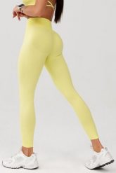 Damskie legginsy bezszwowe Rough Radical Seamless Glow Long. Czerwone legginsy ROUGH RADICAL, bez wzorów, z dzianiny, eleganckie, długie. Za 159.90 zł.