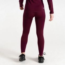 Damskie legginsy Dare 2B In The Zone III. Fioletowe legginsy Dare 2b, bez wzorów, z materiału, sportowe. Za 122.00 zł.