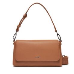 Torebka Calvin Klein. Brązowe torebki klasyczne Calvin Klein, bez wzorów, klasyczne, bez dodatków. Za 299.99 zł.