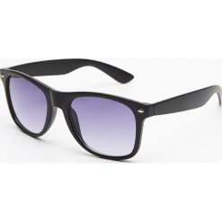 Okulary przeciwsłoneczne - Czarny. Okulary przeciwsłoneczne marki Cropp. Za 29.99 zł.