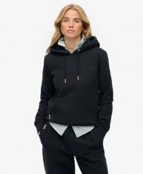 Superdry Bluza z kapturem Essential Logo haftowana – Relaxed Fit. Niebieskie bluzy z kapturem Superdry, z aplikacjami, z bawełny, z kapturem. Za 282.85 zł.