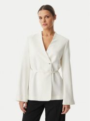 Calvin Klein Marynarka LV044F408G Kremowy Regular Fit. Białe marynarki i żakiety Calvin Klein, m, bez wzorów, z wiskozy, bez ramiączek. Za 749.99 zł.