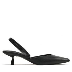Sandały ONLY Shoes. Czarne sandały ONLY SHOES, bez wzorów, bez obcasa, na szpilce, bez zapięcia. Za 229.99 zł.