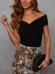 LA Angels Bluzka w kolorze czarnym rozmiar: M. Czarne bluzki LA Angels, m, bez wzorów, bez kołnierzyka, bez ramiączek. Za 126.99 zł.