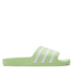 Klapki adidas. Zielone klapki adidas, bez wzorów, sportowe, bez obcasa, bez zapięcia. Za 99.99 zł.