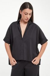 Koszula damska z krótkim rękawem Pittura MAX MARA BEACHWEAR. Koszule Max Mara Beachwear, bez wzorów, bez kołnierzyka, bez ramiączek. Za 869.00 zł.